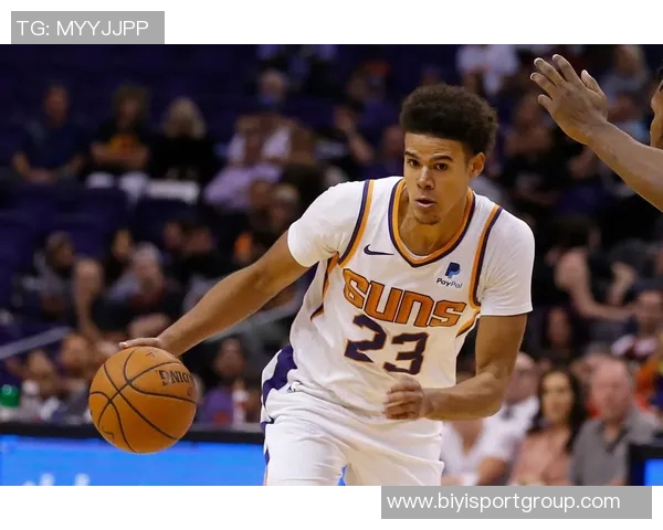 卡梅隆约翰逊上半场状态低迷仅得5分球队需寻找更好进攻节奏 卡梅隆约翰逊上半场状态低迷仅得5分球队需寻找更好进攻节奏