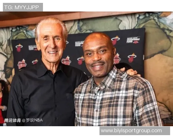 哈克斯盛赞韦尔潜力无限称全队共同鞭策助其成长